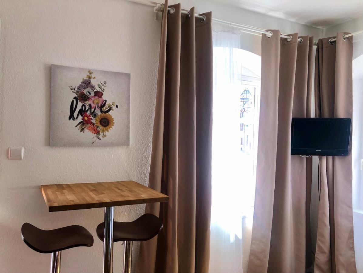 Апартаменты Chez Jeanne - 2 Personnes Кольмар Экстерьер фото